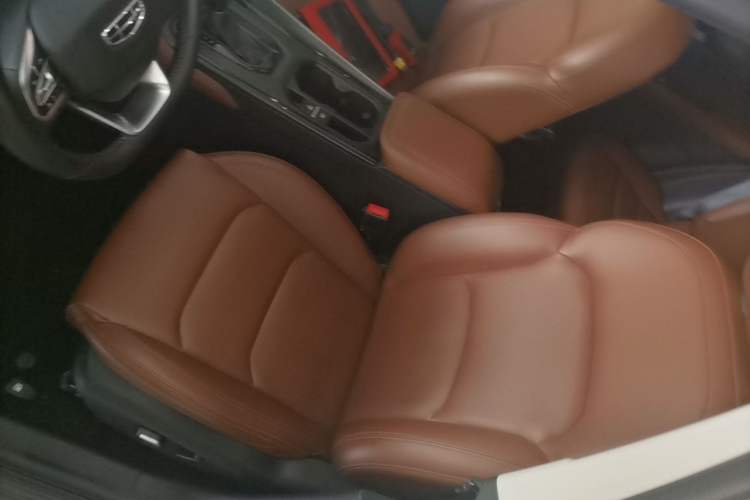 Used Geely Auto Vision X6 2021 PRO 1.4T Automatic Prestige Model Left Front Seat