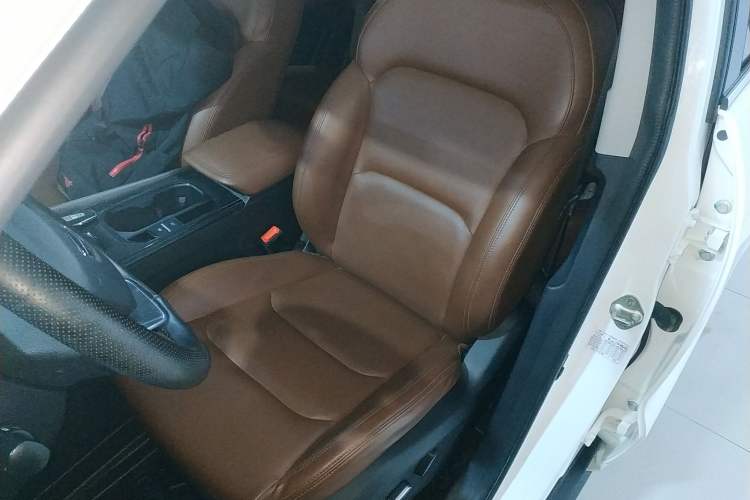 Used Geely Auto Vision X6 2021 PRO 1.4T Automatic Prestige Model Left Front Seat