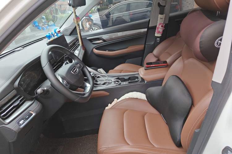 Used Geely Auto Vision X6 2021 PRO 1.4T Automatic Prestige Model Left Front Seat