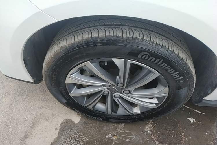 Used Geely Auto Vision X6 2021 PRO 1.4T Automatic Prestige Model Left Front Wheel Hub