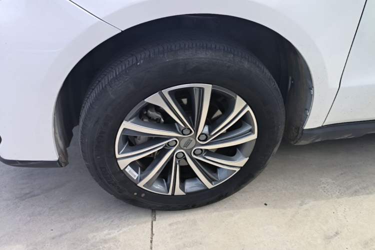 Used Geely Auto Vision X6 2021 PRO 1.4T Automatic Prestige Model Left Front Wheel Hub