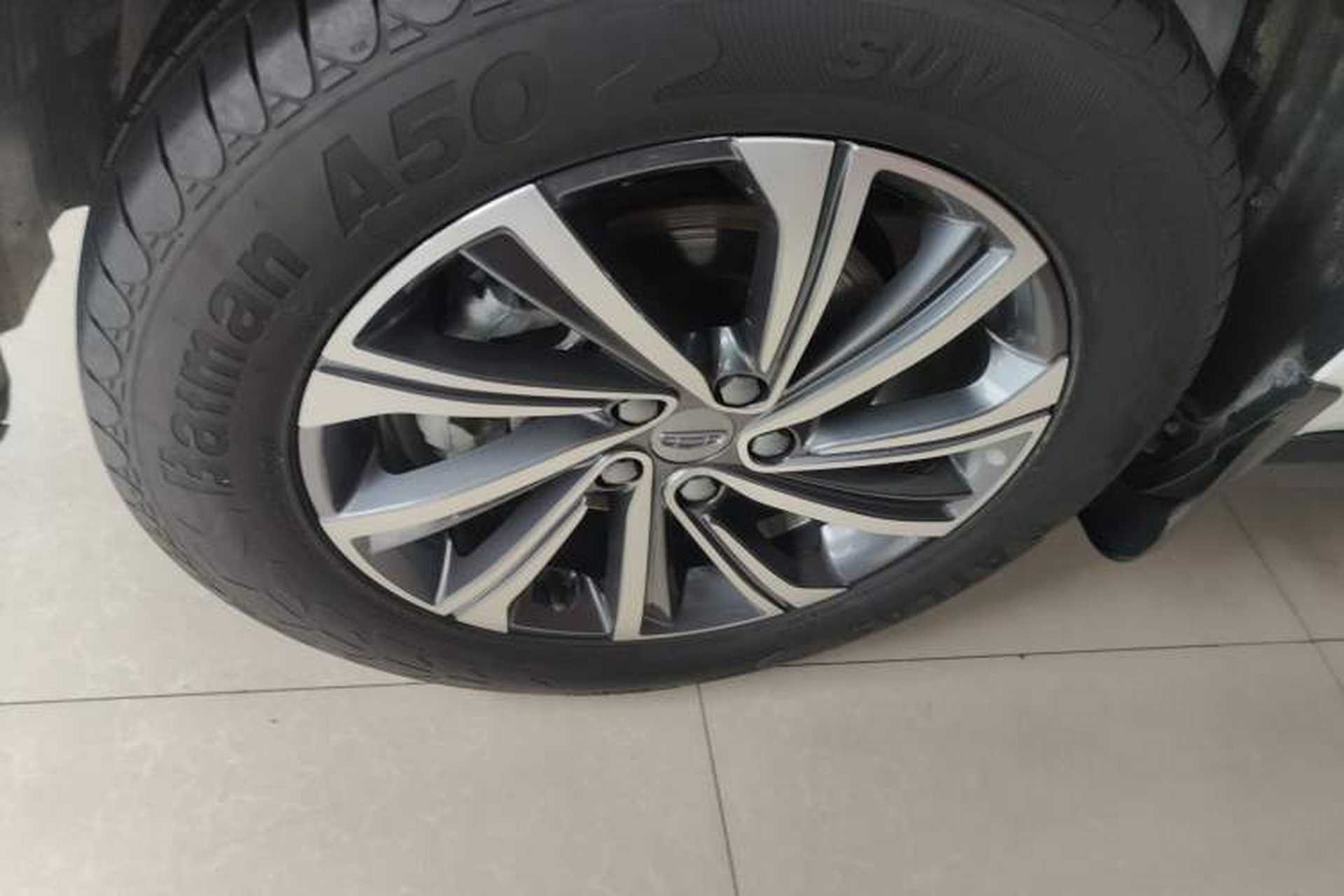 Used Geely Auto Vision X6 2021 PRO 1.4T Manual Luxury Model Left Front Wheel Hub