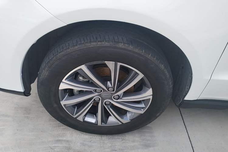 Used Geely Auto Vision X6 2021 PRO 1.4T Automatic Prestige Model Left Front Wheel Hub
