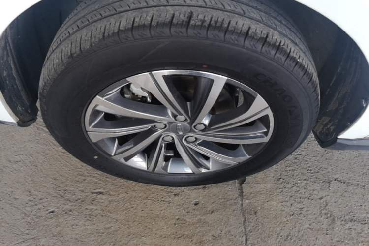 Used Geely Auto Vision X6 2021 PRO 1.4T Automatic Prestige Model Left Front Wheel Hub
