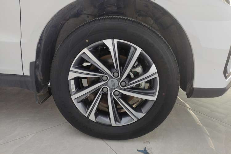 Used Geely Auto Vision X6 2021 PRO 1.4T Manual Luxury Model Left Front Wheel Hub