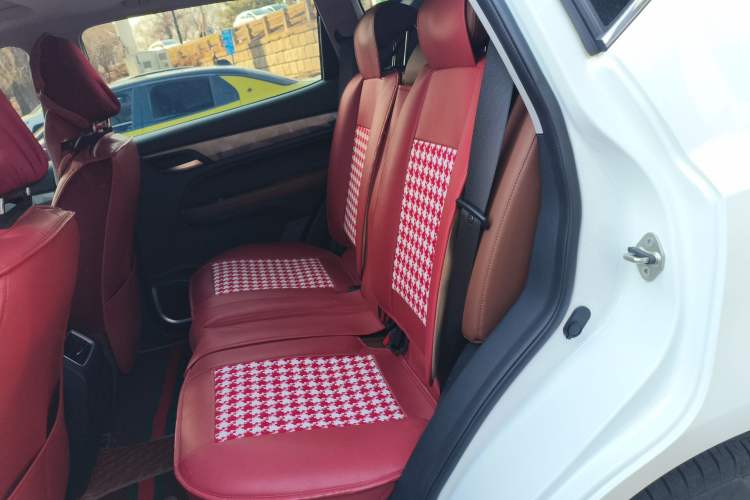 Used Geely Auto Vision X6 2021 PRO 1.4T Automatic Prestige Model Left Rear Seat