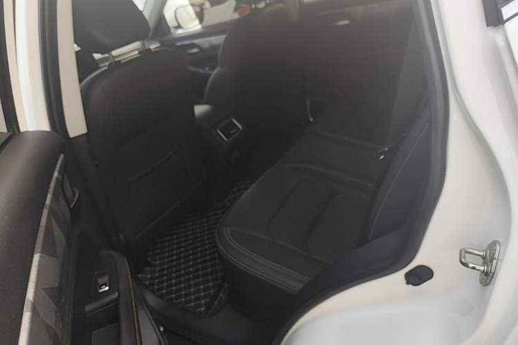 Used Geely Auto Vision X6 2021 PRO 1.4T Manual Luxury Model Left Rear Seat