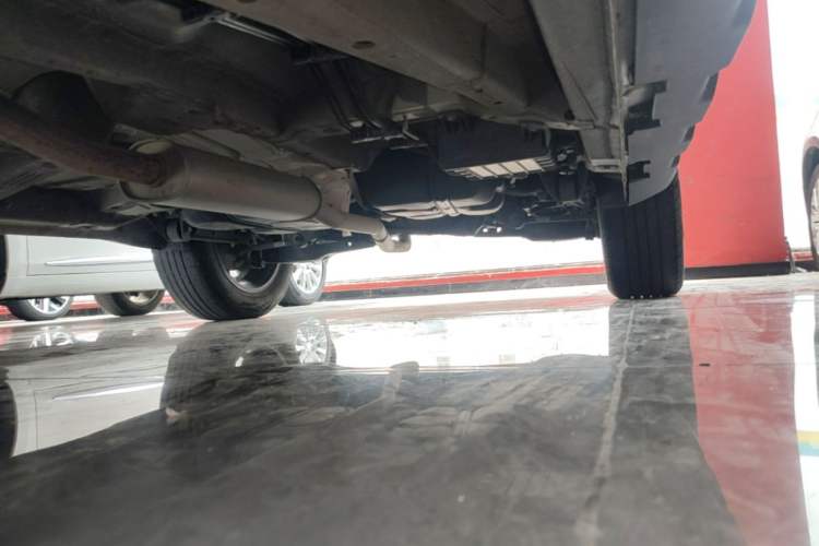 Used Geely Auto Vision X6 2021 PRO 1.4T Automatic Prestige Model Left Side Sill