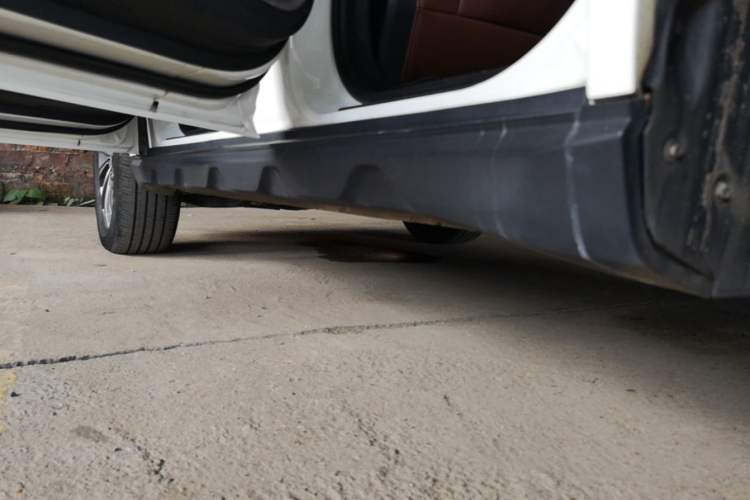 Used Geely Auto Vision X6 2021 PRO 1.4T Automatic Prestige Model Left Side Sill
