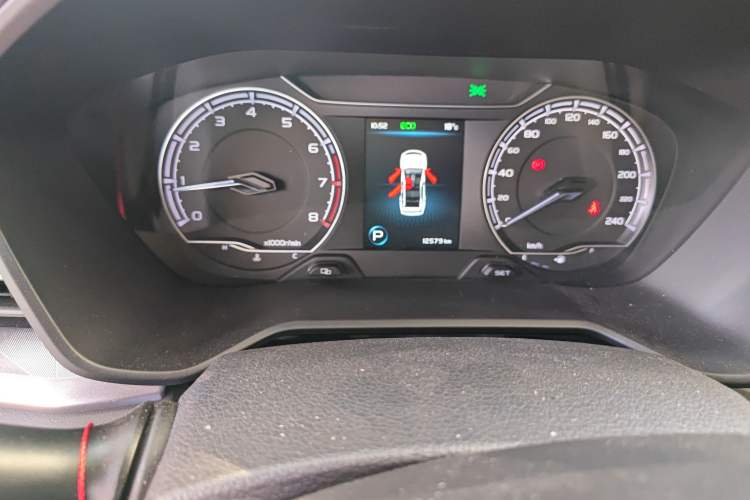 Used Geely Auto Vision X6 2021 PRO 1.4T Automatic Prestige Model Odometer Close Up