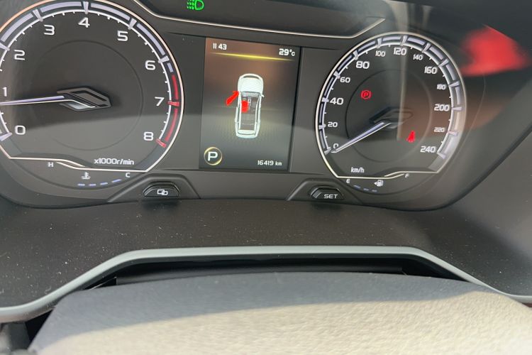 Used Geely Auto Vision X6 2021 PRO 1.4T Automatic Prestige Model Odometer Close Up