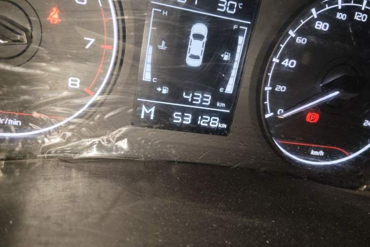 Used Geely Auto Vision X6 2021 PRO 1.4T Manual Luxury Model Odometer Close Up