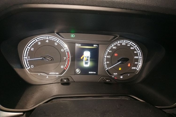 Used Geely Auto Vision X6 2021 PRO 1.4T Automatic Prestige Model Odometer Close Up