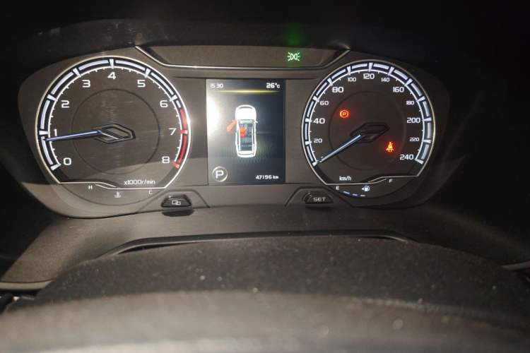 Used Geely Auto Vision X6 2021 PRO 1.4T Automatic Prestige Model Odometer Close Up