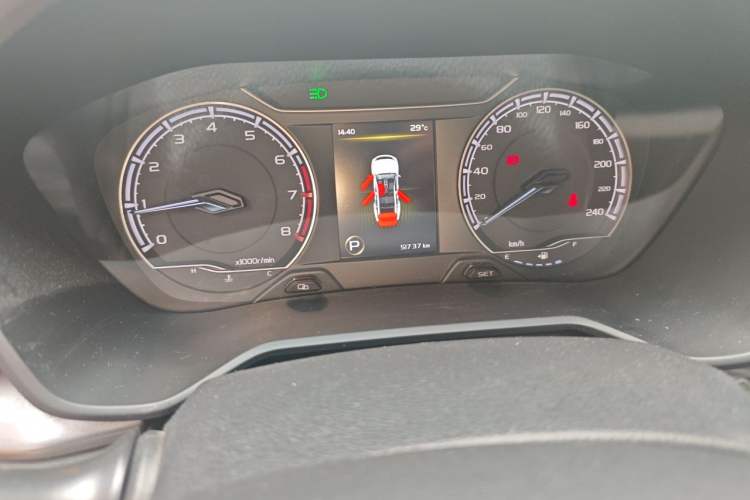Used Geely Auto Vision X6 2021 PRO 1.4T Automatic Prestige Model Odometer Close Up