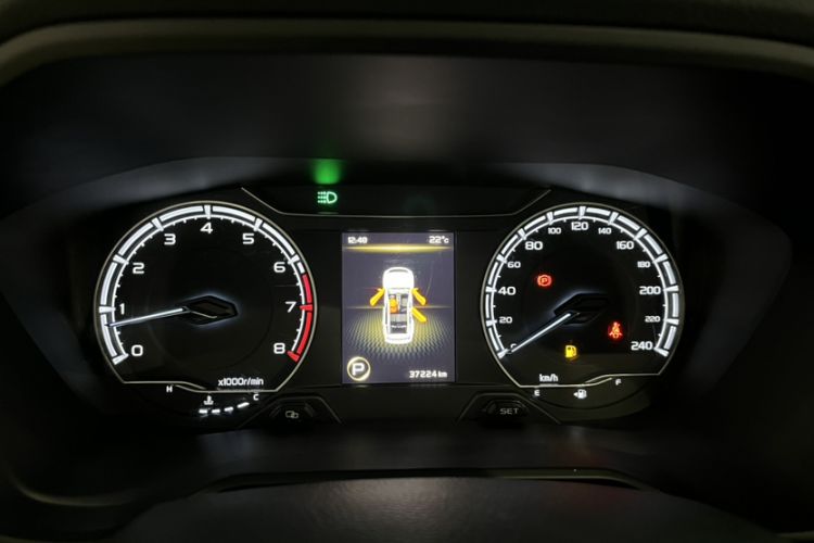 Used Geely Auto Vision X6 2021 PRO 1.4T Automatic Prestige Model Odometer Close Up