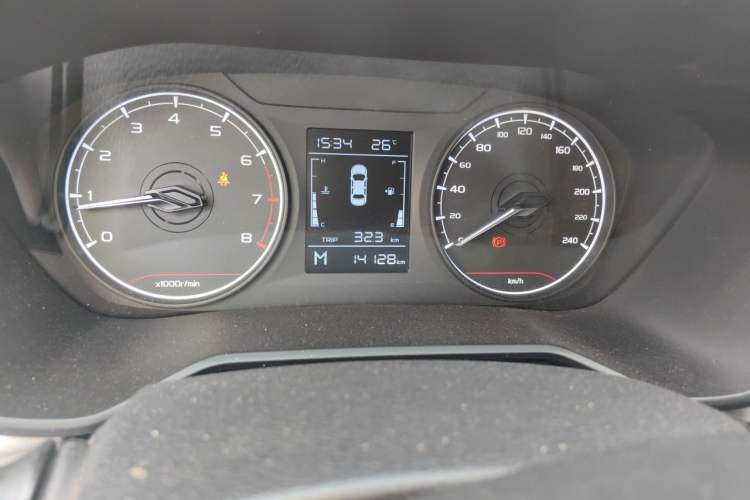 Used Geely Auto Vision X6 2021 PRO 1.4T Manual Luxury Model Odometer Close Up