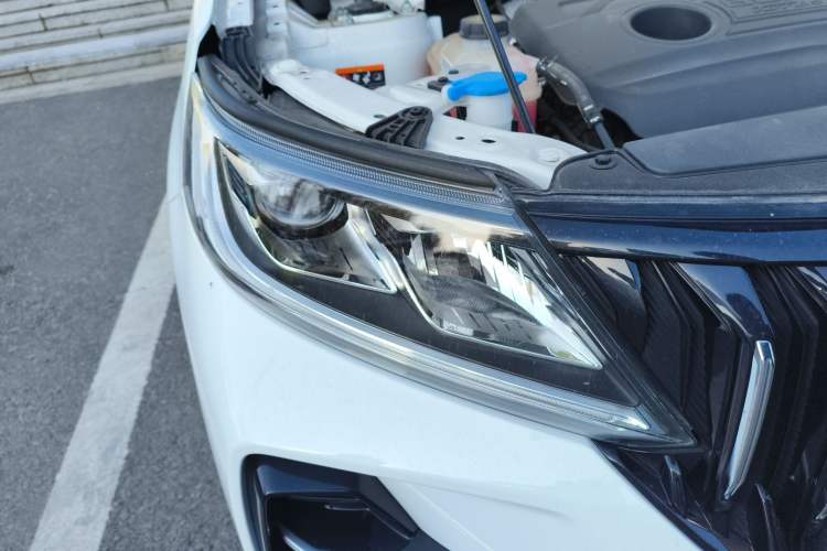 Used Geely Auto Vision X6 2021 PRO 1.4T Automatic Prestige Model Right Front Headlight