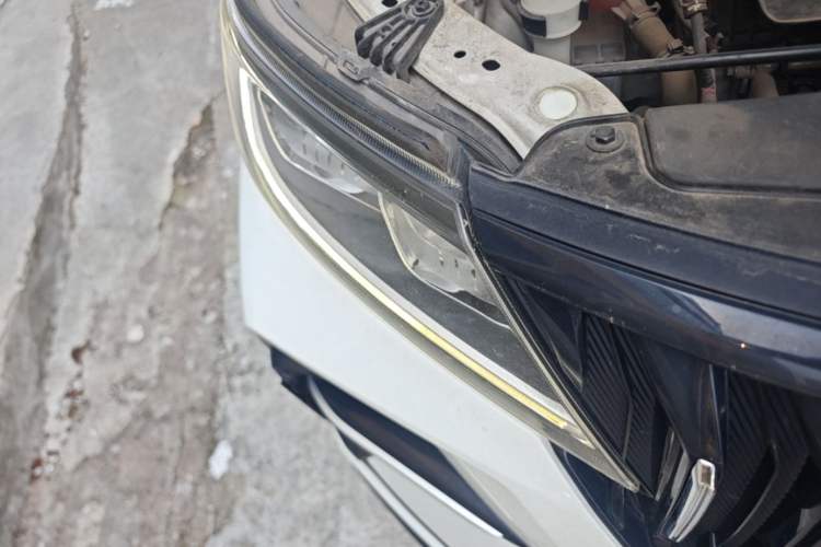 Used Geely Auto Vision X6 2021 PRO 1.4T Automatic Prestige Model Right Front Headlight