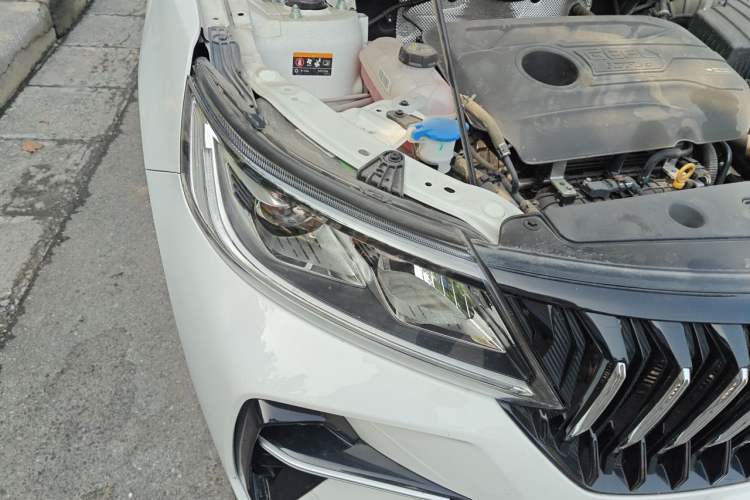 Used Geely Auto Vision X6 2021 PRO 1.4T Manual Luxury Model Right Front Headlight