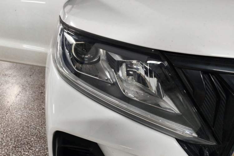 Used Geely Auto Vision X6 2021 PRO 1.4T Automatic Prestige Model Right Front Headlight