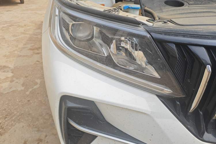 Used Geely Auto Vision X6 2021 PRO 1.4T Manual Luxury Model Right Front Headlight