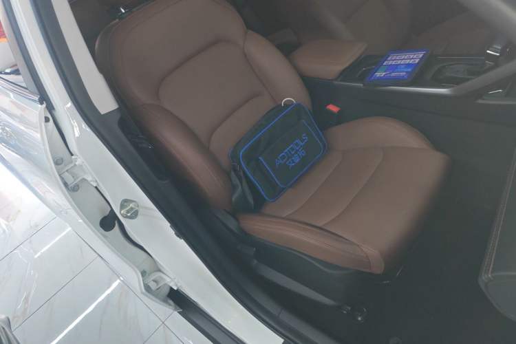 Used Geely Auto Vision X6 2021 PRO 1.4T Automatic Prestige Model Right Front Seat