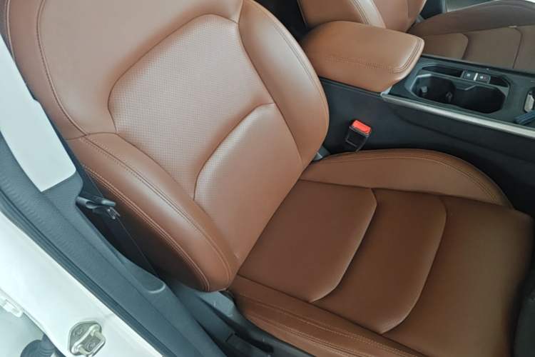 Used Geely Auto Vision X6 2021 PRO 1.4T Automatic Prestige Model Right Front Seat