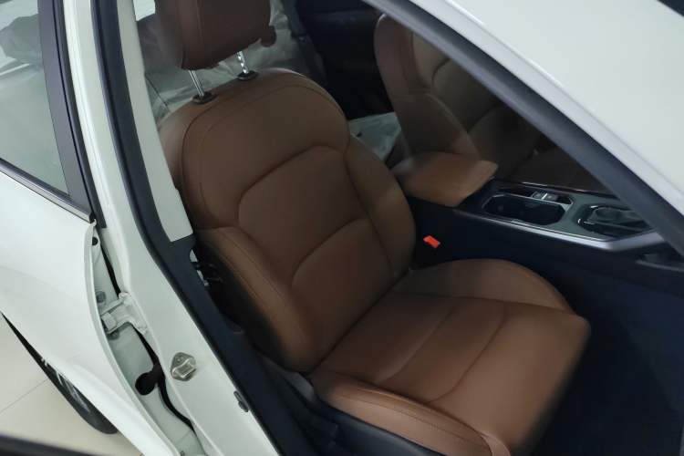 Used Geely Auto Vision X6 2021 PRO 1.4T Automatic Prestige Model Right Front Seat