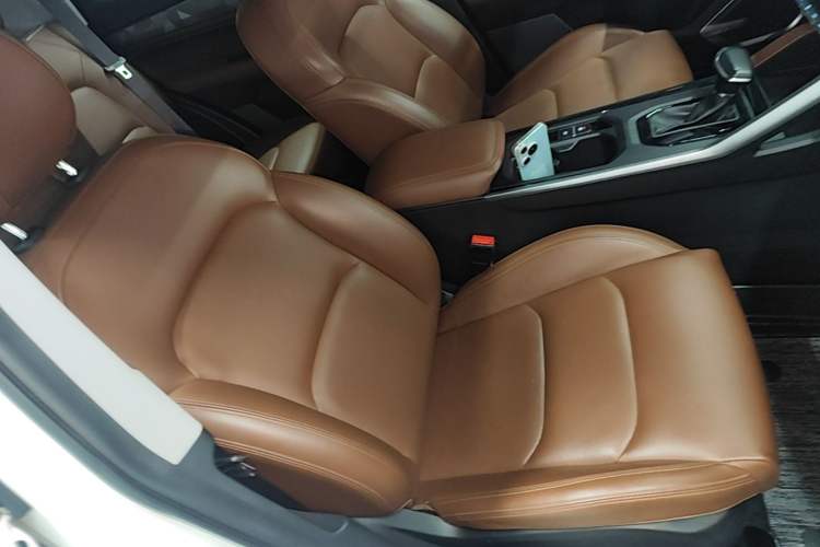 Used Geely Auto Vision X6 2021 PRO 1.4T Automatic Prestige Model Right Front Seat