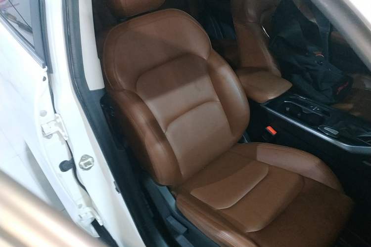 Used Geely Auto Vision X6 2021 PRO 1.4T Automatic Prestige Model Right Front Seat