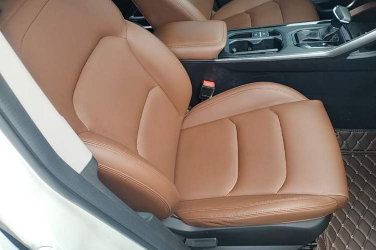 Used Geely Auto Vision X6 2021 PRO 1.4T Automatic Prestige Model Right Front Seat