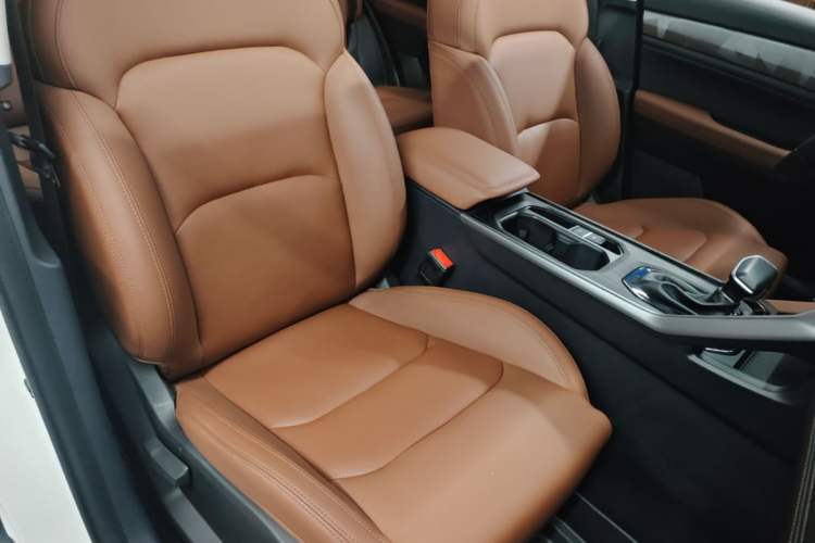 Used Geely Auto Vision X6 2021 PRO 1.4T Automatic Prestige Model Right Front Seat