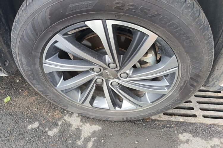 Used Geely Auto Vision X6 2021 PRO 1.4T Automatic Prestige Model Right Front Wheel Hub