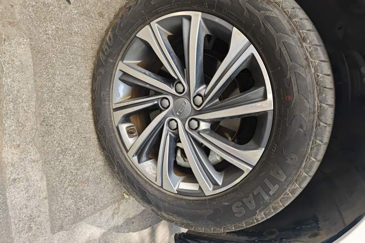 Used Geely Auto Vision X6 2021 PRO 1.4T Automatic Prestige Model Right Front Wheel Hub