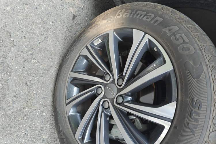Used Geely Auto Vision X6 2021 PRO 1.4T Manual Luxury Model Right Front Wheel Hub