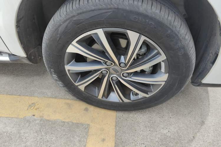 Used Geely Auto Vision X6 2021 PRO 1.4T Automatic Prestige Model Right Front Wheel Hub