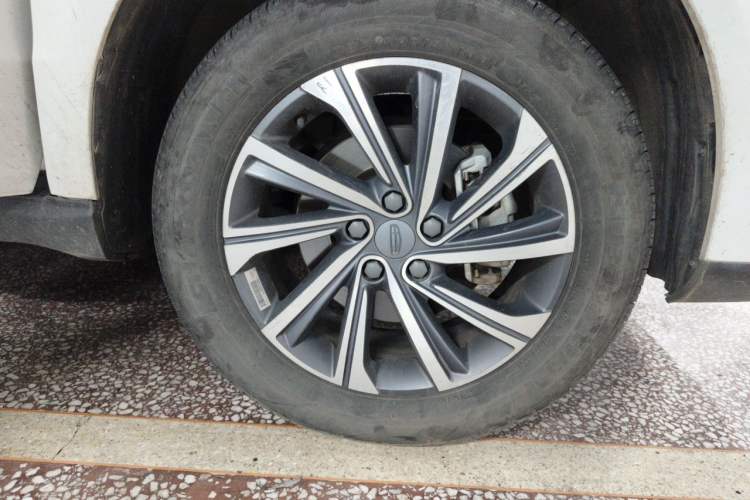 Used Geely Auto Vision X6 2021 PRO 1.4T Automatic Prestige Model Right Front Wheel Hub