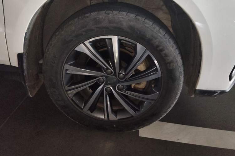 Used Geely Auto Vision X6 2021 PRO 1.4T Manual Luxury Model Right Front Wheel Hub
