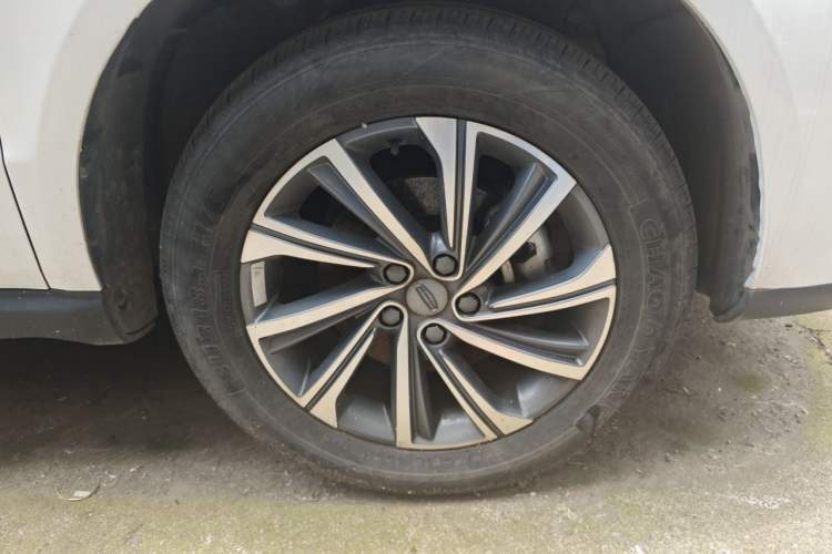 Used Geely Auto Vision X6 2021 PRO 1.4T Automatic Prestige Model Right Front Wheel Hub