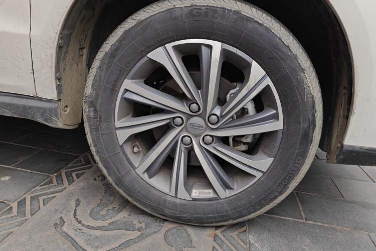 Used Geely Auto Vision X6 2021 PRO 1.4T Automatic Prestige Model Right Front Wheel Hub