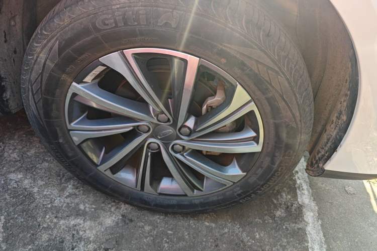 Used Geely Auto Vision X6 2021 PRO 1.4T Automatic Prestige Model Right Front Wheel Hub