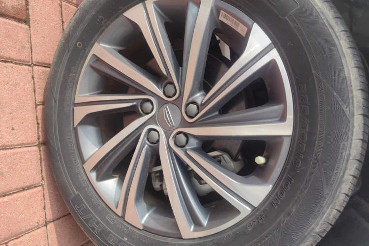 Used Geely Auto Vision X6 2021 PRO 1.4T Manual Luxury Model Right Front Wheel Hub