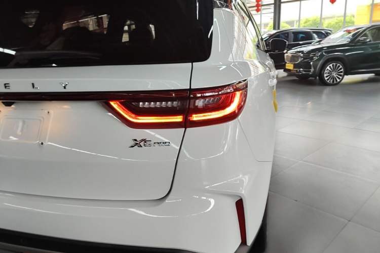 Used Geely Auto Vision X6 2021 PRO 1.4T Manual Luxury Model Right Rear Taillight
