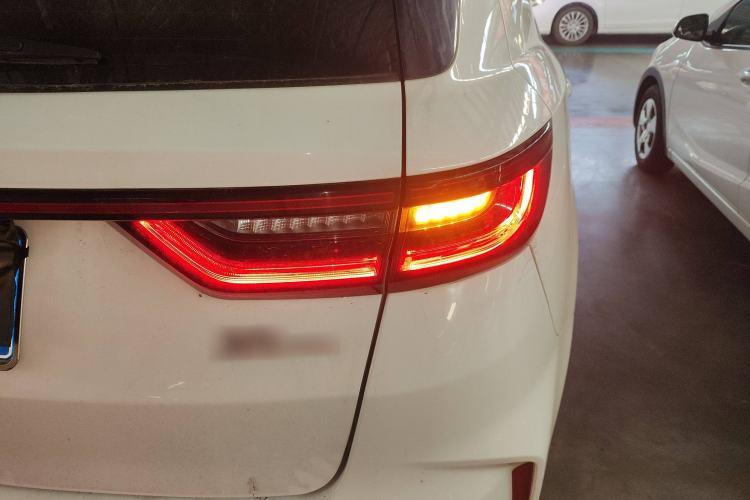 Used Geely Auto Vision X6 2021 PRO 1.4T Manual Luxury Model Right Rear Taillight