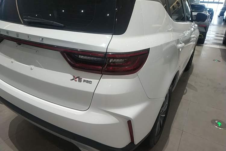 Used Geely Auto Vision X6 2021 PRO 1.4T Automatic Prestige Model Right Rear Taillight