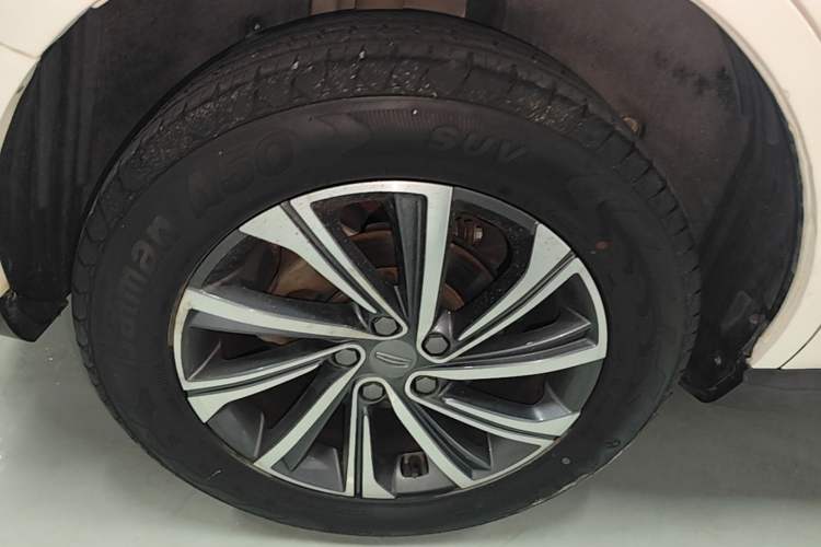 Used Geely Auto Vision X6 2021 PRO 1.4T Automatic Prestige Model Right Rear Wheel Hub