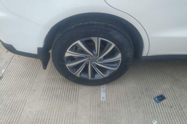 Used Geely Auto Vision X6 2021 PRO 1.4T Automatic Prestige Model Right Rear Wheel Hub