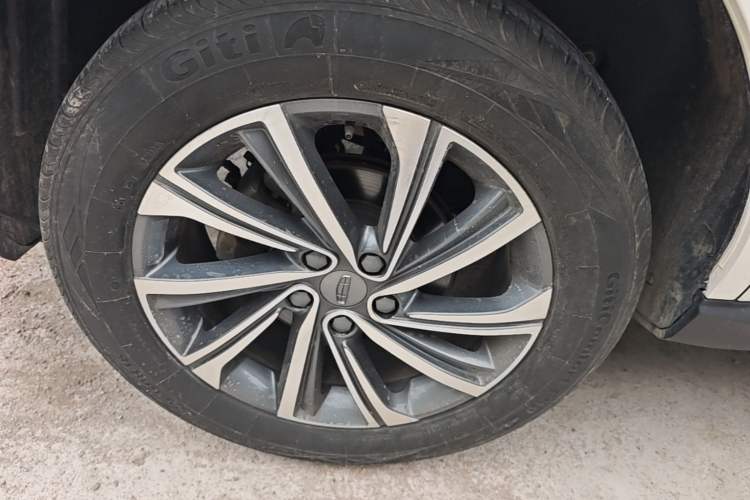 Used Geely Auto Vision X6 2021 PRO 1.4T Automatic Prestige Model Right Rear Wheel Hub