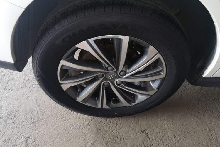 Used Geely Auto Vision X6 2021 PRO 1.4T Automatic Prestige Model Right Rear Wheel Hub